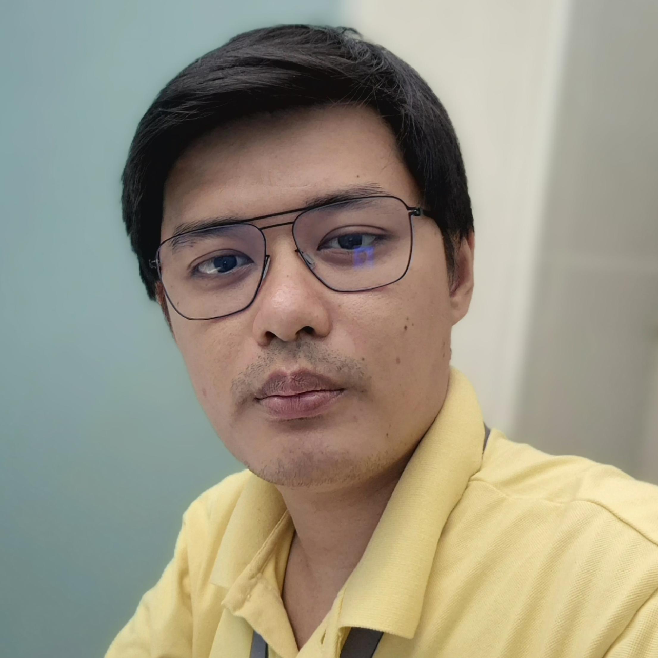 พงศ์นรินทร์ มากรัตน์