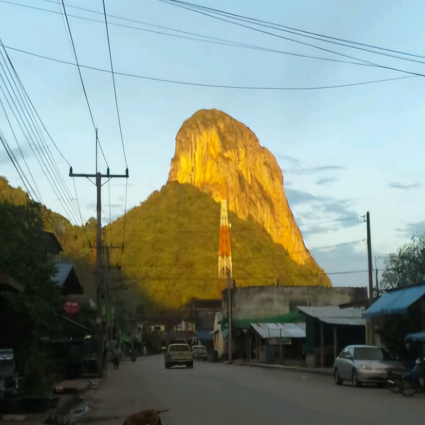 ธานีสมบูรณ์ ทวีรัฐทัพพสาร