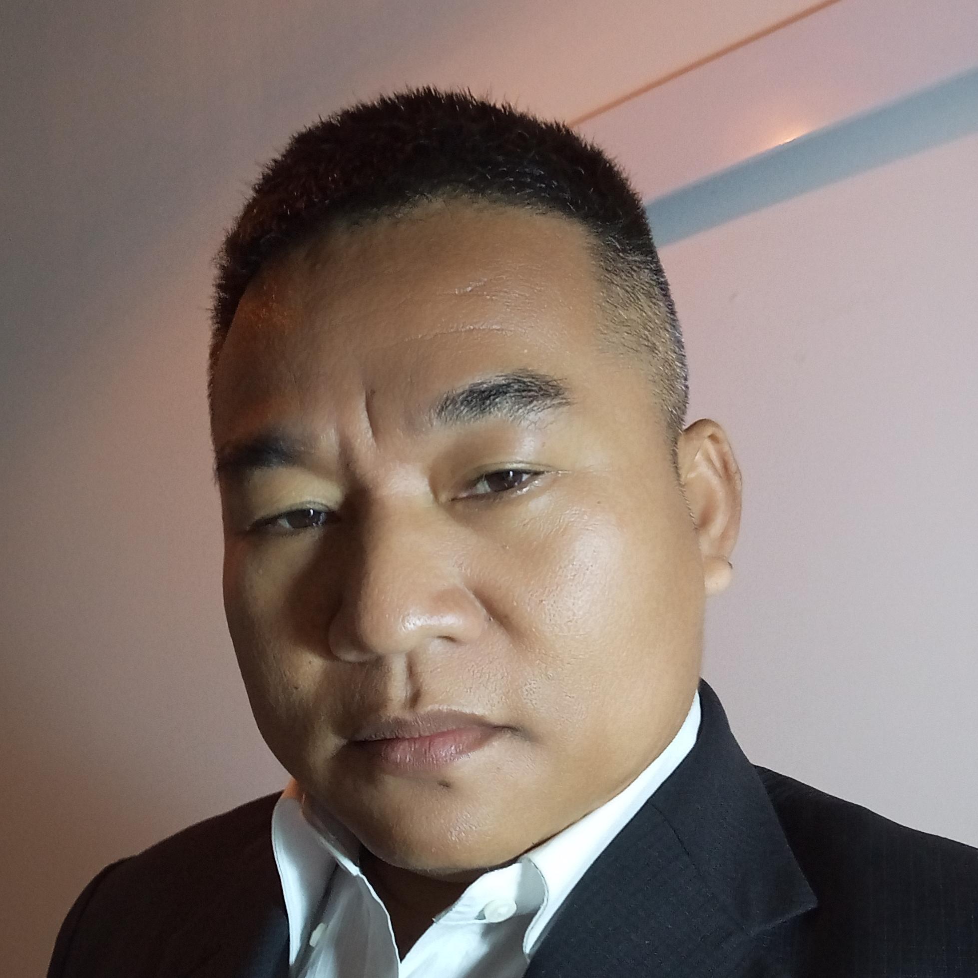 นาย ประสงค์ มะลิพวง